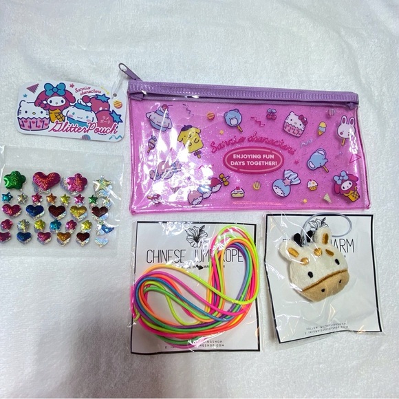 6 for $20♥️ BNWT Hello Kitty Sanrio pink pencil case bundle - Picture 1 of 7